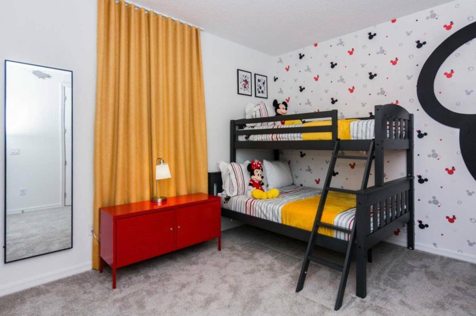Amazing 09 Bedrooms At Solara Holiday home