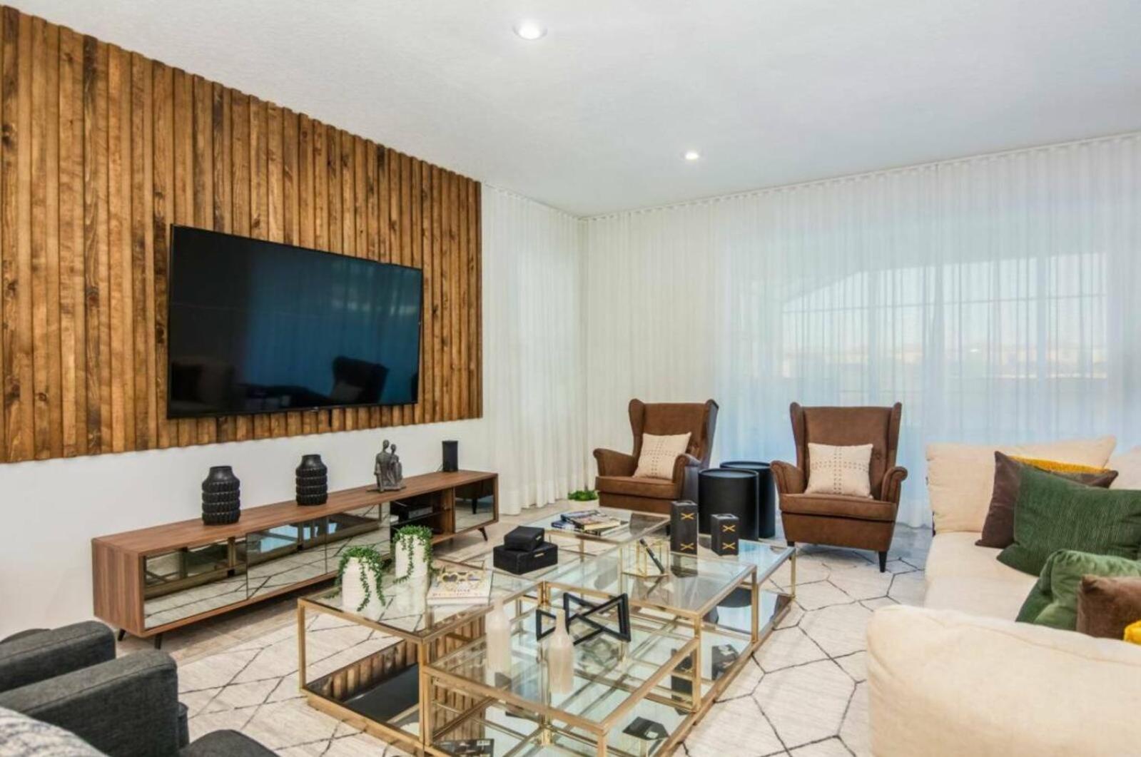 Holiday home Amazing 09 Bedrooms At Solara