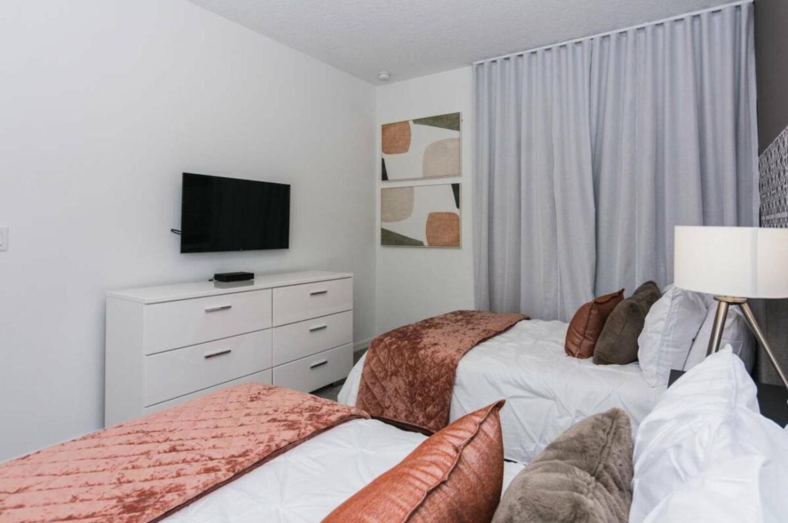 Amazing 09 Bedrooms At Solara * Kissimmee
